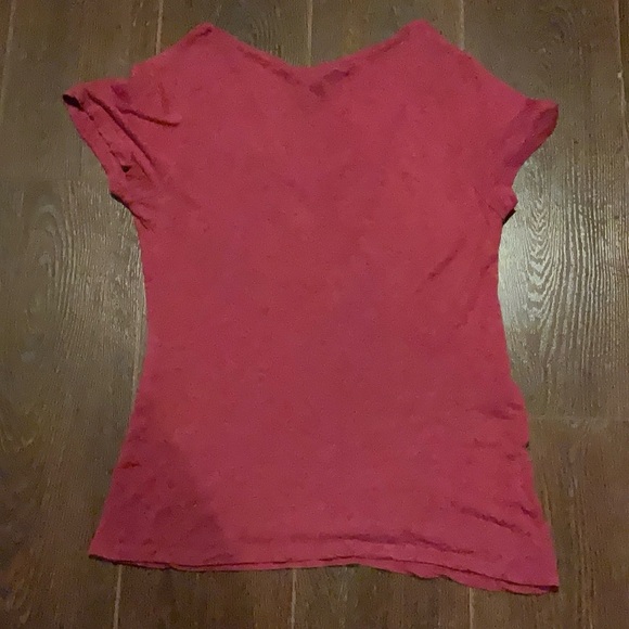 cherry red Gap top - Picture 3 of 3